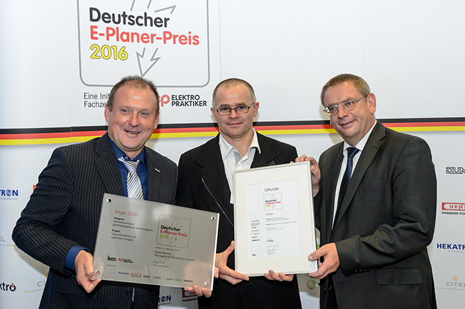 Deutscher E-Planer-Preis 2016 Preisverleihung in der Kategorie Gebaeudeautomation - Hausautomation & Integartion regenerativer Energien